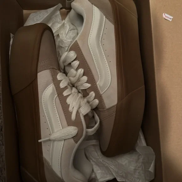 Vans Women's Sneakers in White and Tan - Picture 2 of 3